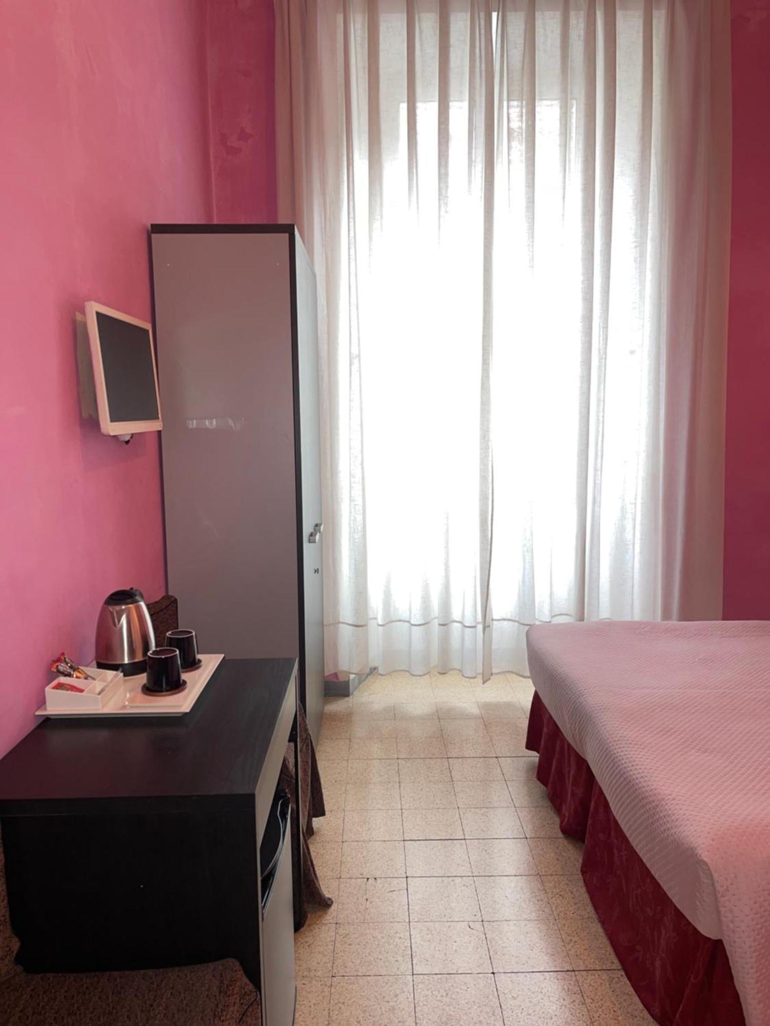 Bed and breakfast Meret 2*