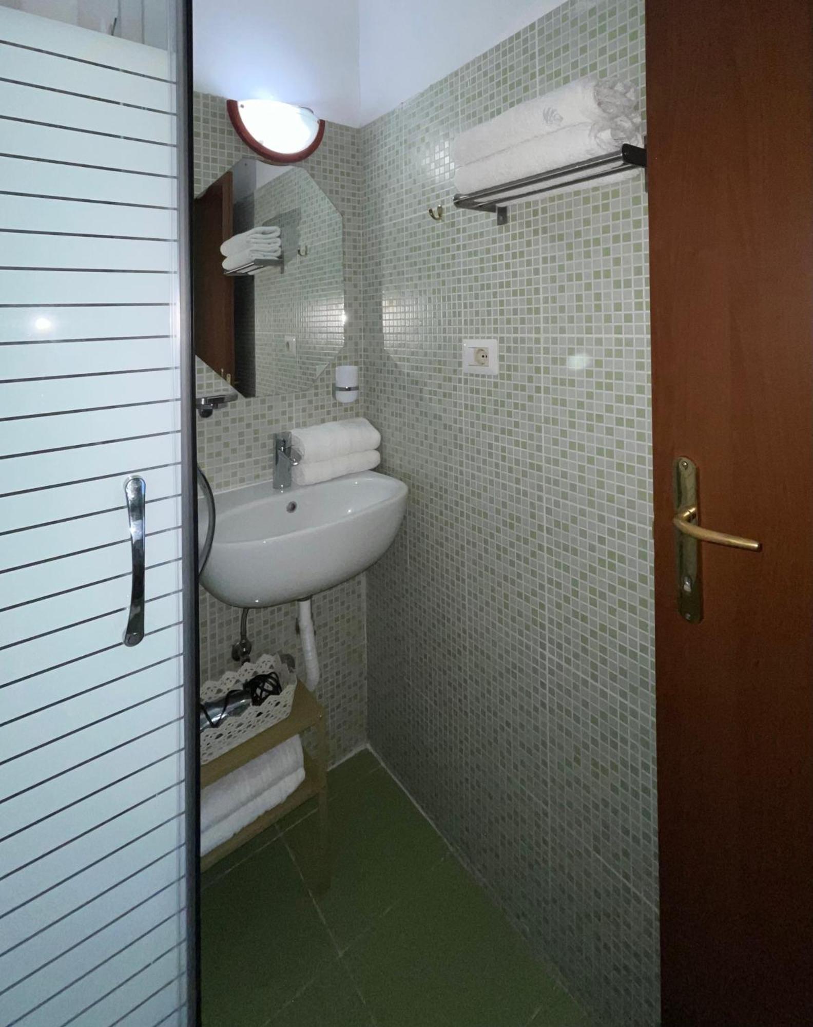 Bed and breakfast Meret 2*
